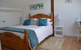 Chambres d'hôtes - Hirondelle Farm, 2 Beautiful One Bedroom En-suite Private Apartments in Detached Building, 1 with Self catering Option
